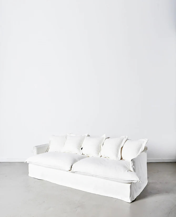 #10025 Sofa 230 cm